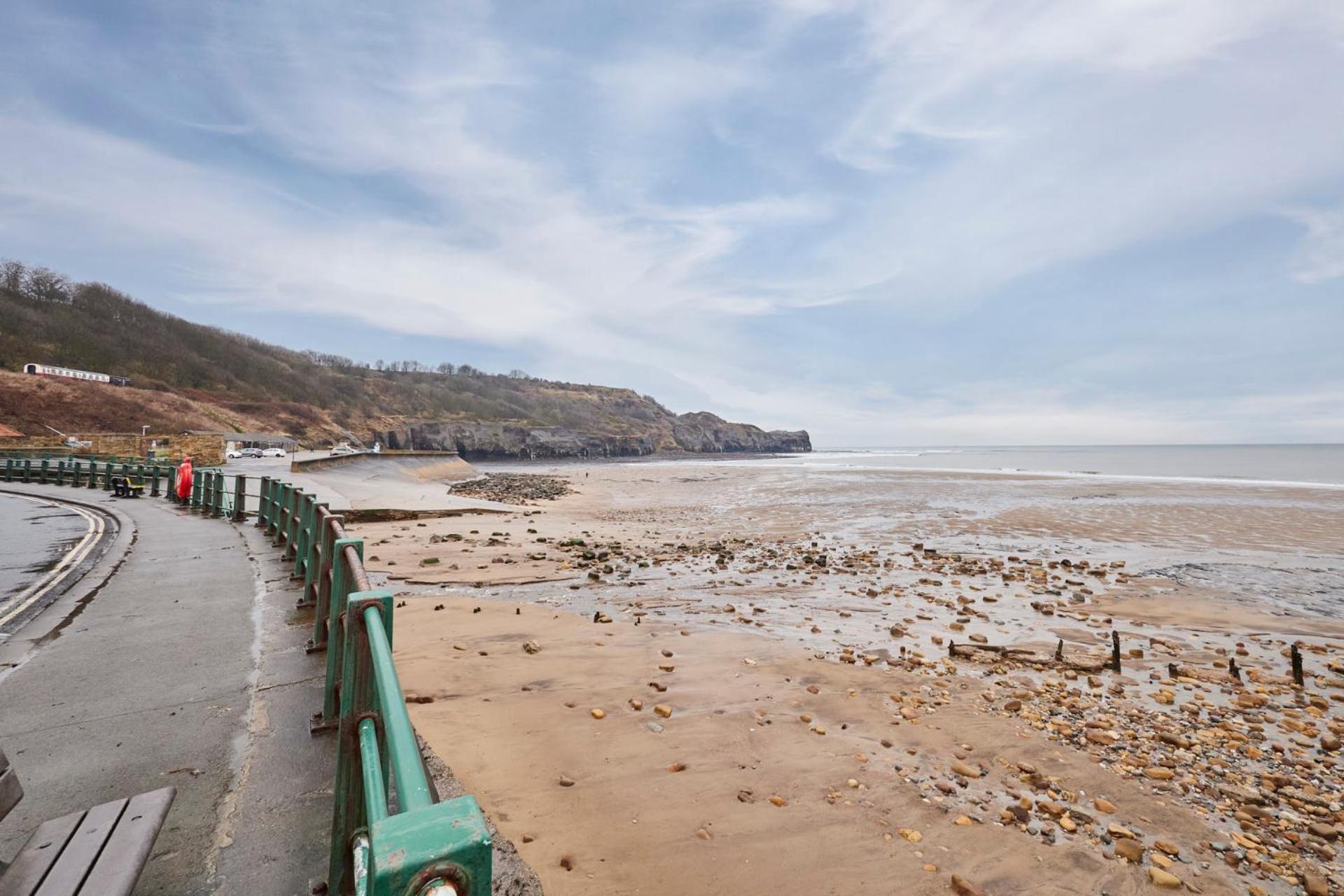 Host & Stay - Beachside Cottage Sandsend Bagian luar foto