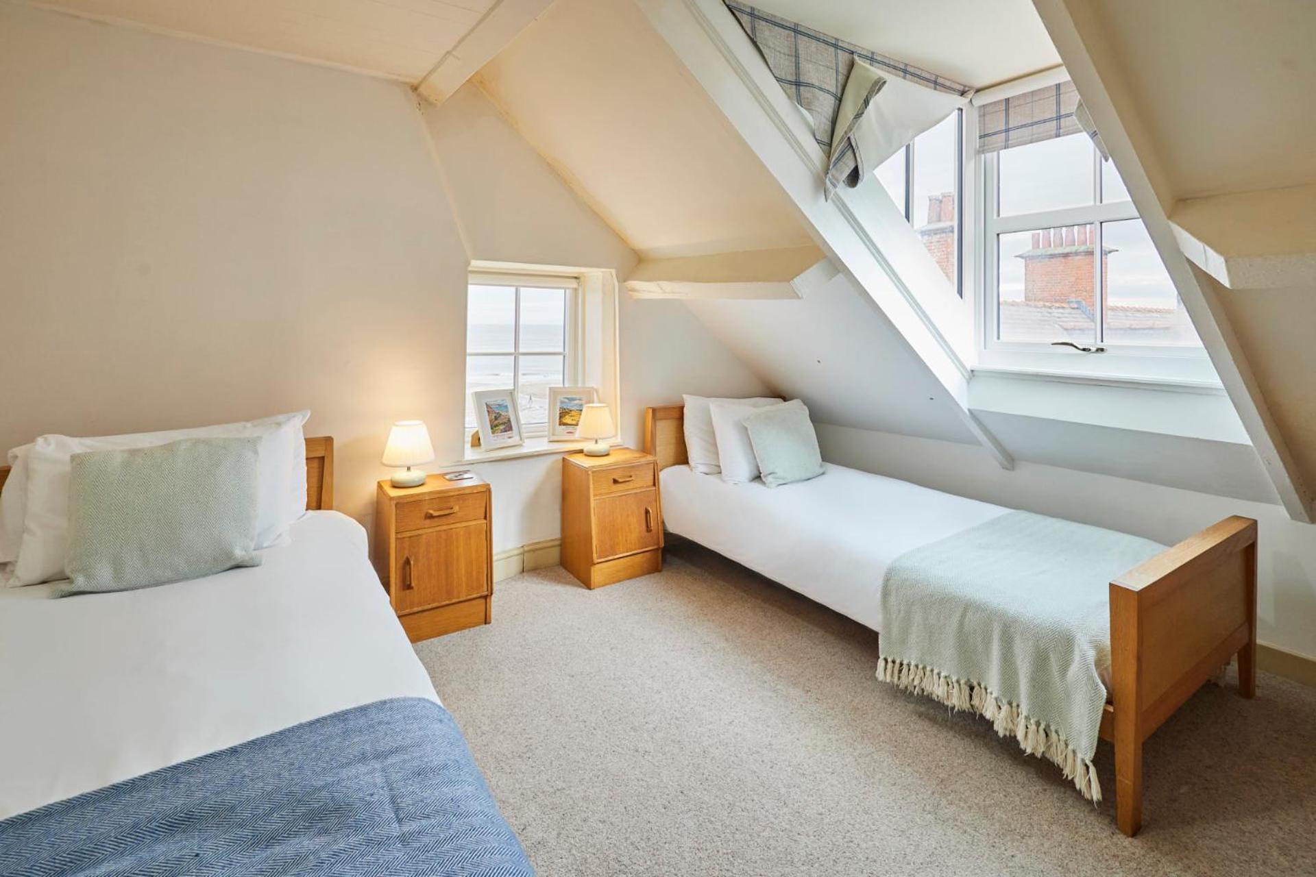 Host & Stay - Beachside Cottage Sandsend Bagian luar foto
